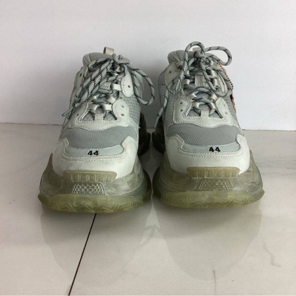 Balenciagas triple s clear sole for 200 or throw a price dm for more - Picture 7 of 8